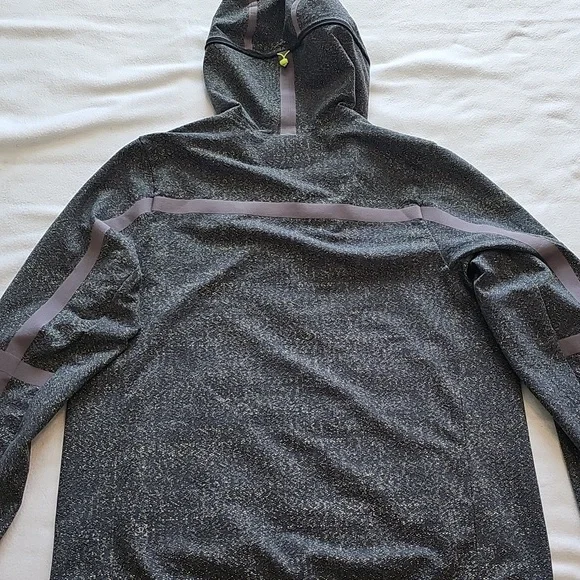 Lululemon Athletica Black and Gray Hooded Windbreaker - Picture 4 of 5